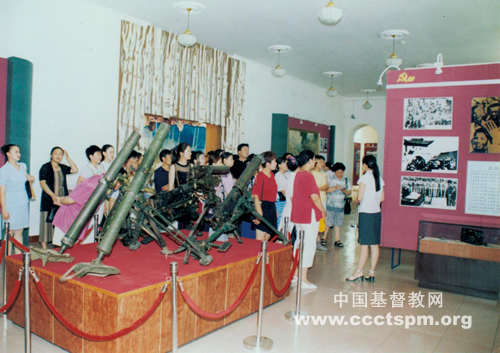 1619598404710358.jpg s組織同工參觀東北烈士紀(jì)念館1.jpg