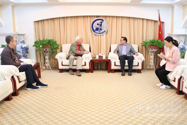 陜西省基督教兩會(huì)主席、會(huì)長(zhǎng)王俊牧師接待挪威信義會(huì)尤約翰牧師一行
